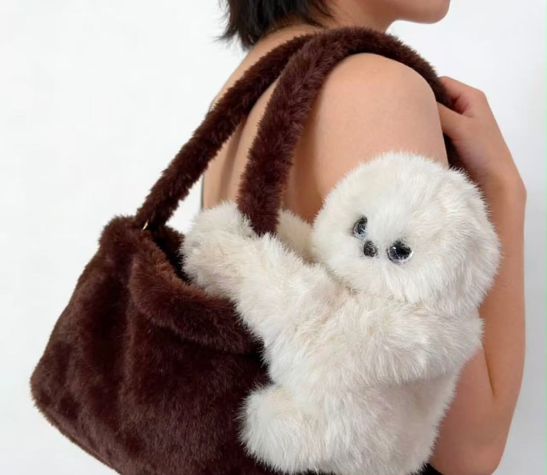 MIMUYU blanc – porté avec un sac